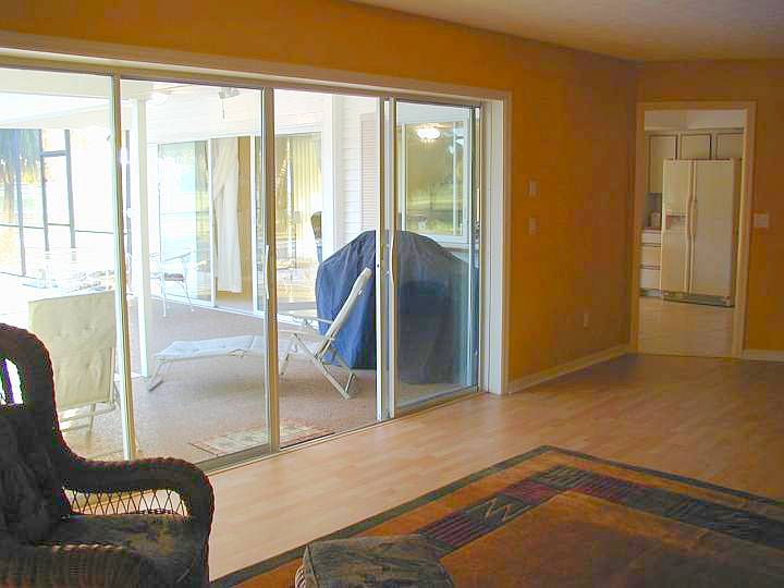 fla033.jpg, 44026 bytes, 3/13/04